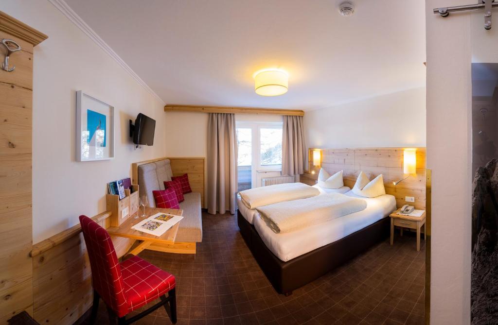 Hotel Garni Entstrasser Кіцбюель Екстер'єр фото