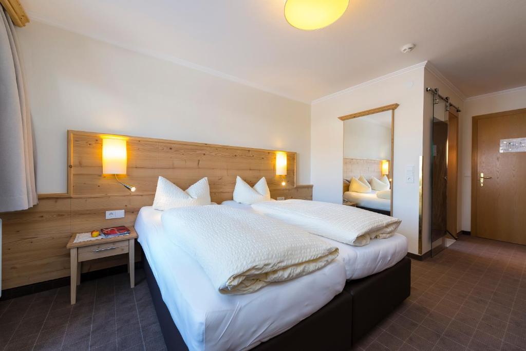Hotel Garni Entstrasser Кіцбюель Номер фото