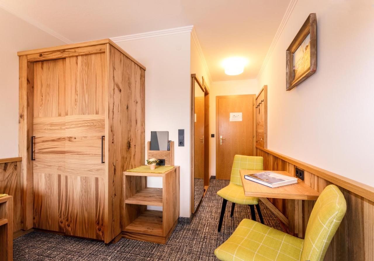 Hotel Garni Entstrasser Кіцбюель Екстер'єр фото